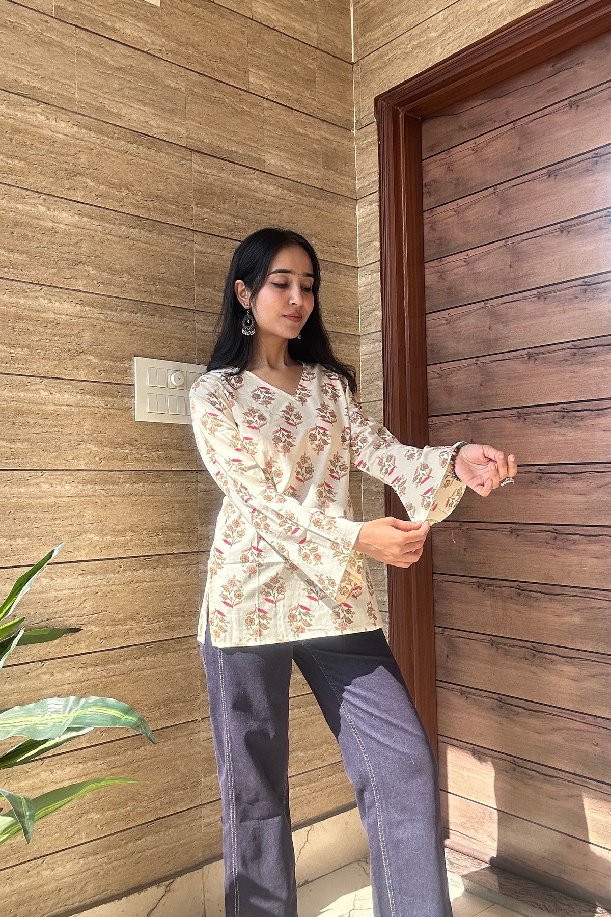 Floral Flower Patti Printed Kurta With Bell Sleeves